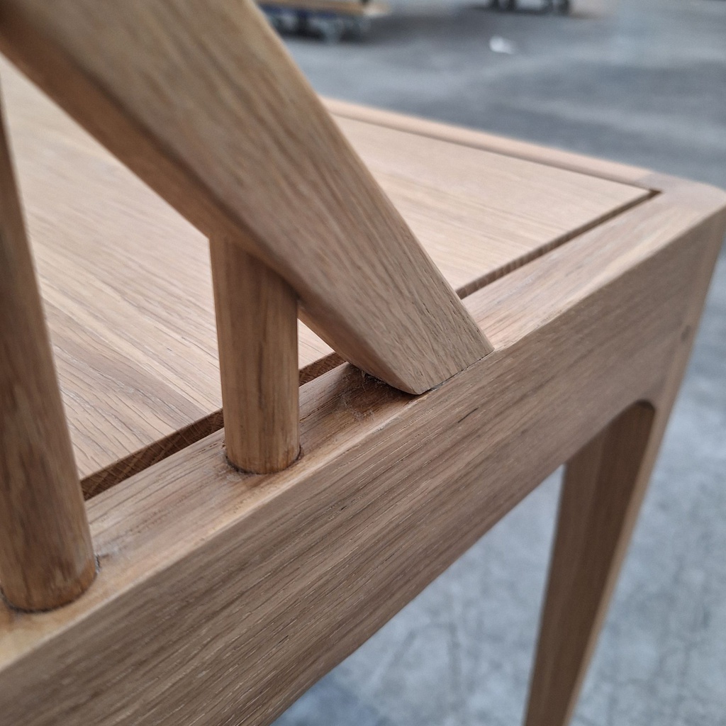 Spindle bench