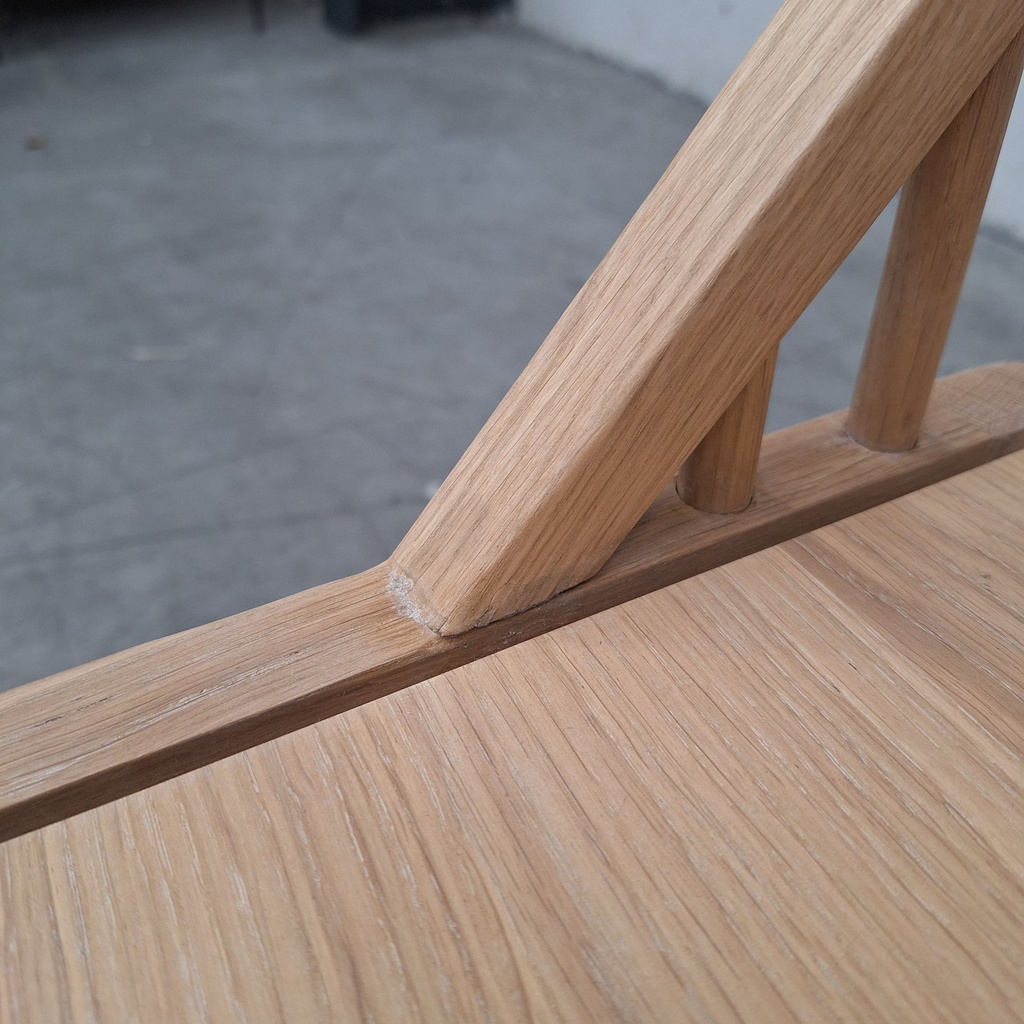 Spindle bench