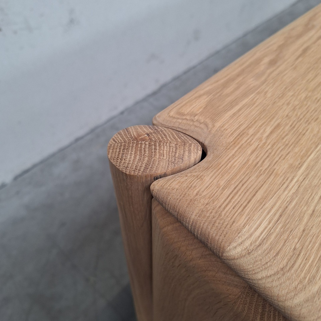 PI sideboard