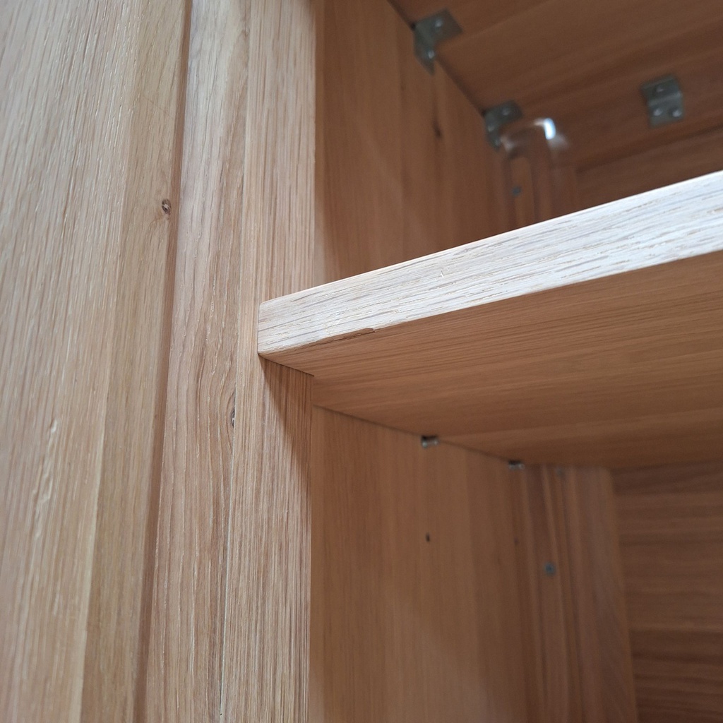 PI sideboard