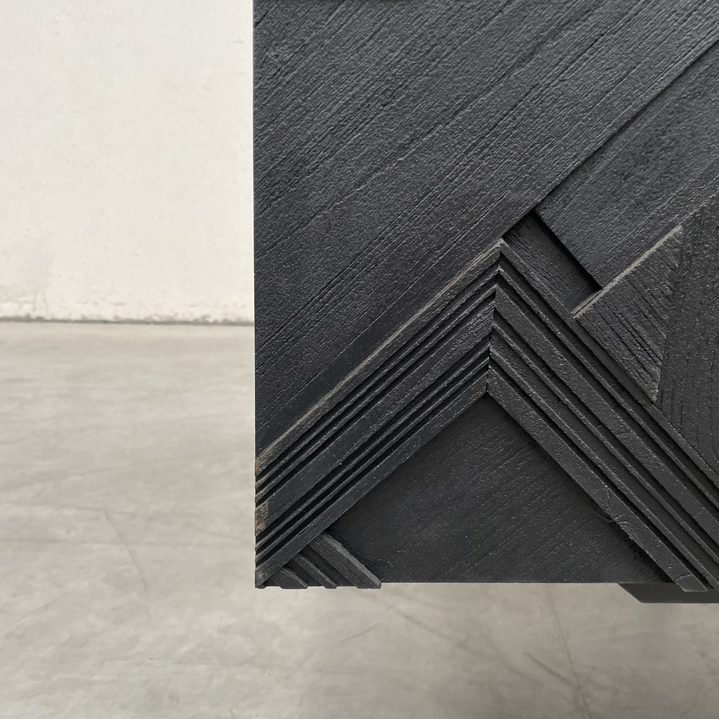 Graphic sideboard