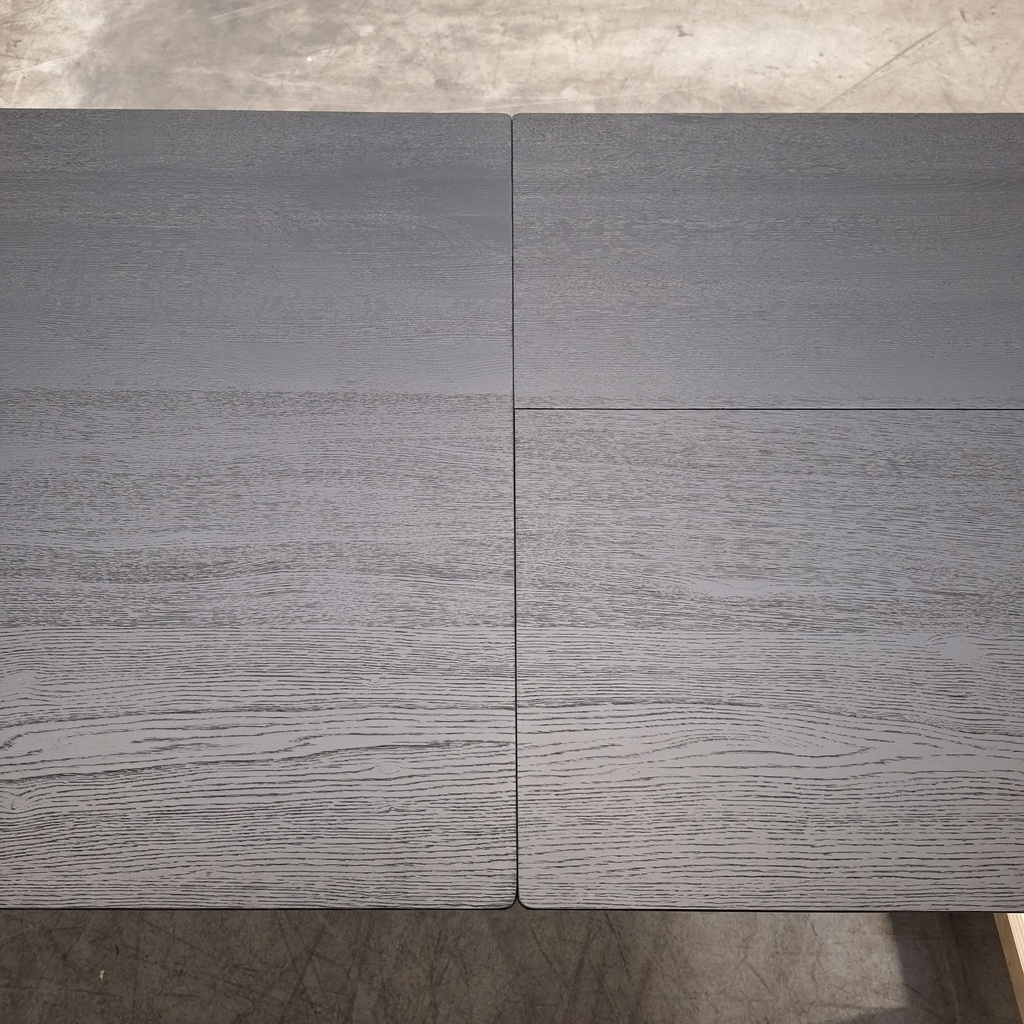 Bok extendable dining table