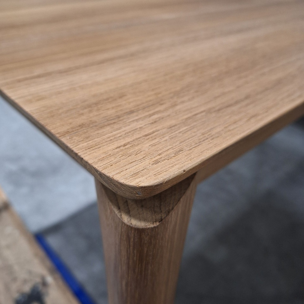 Bok dining table