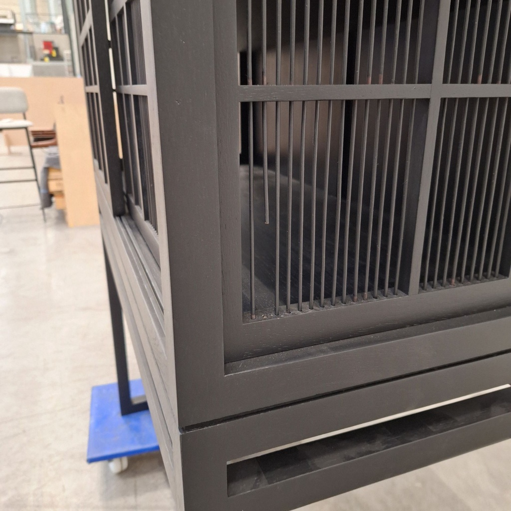 Burung cupboard