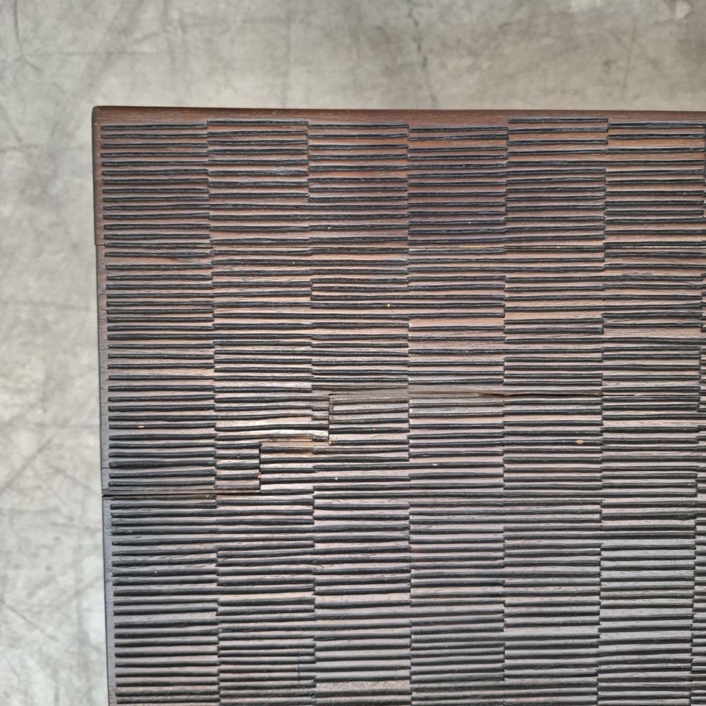 Grooves coffee table