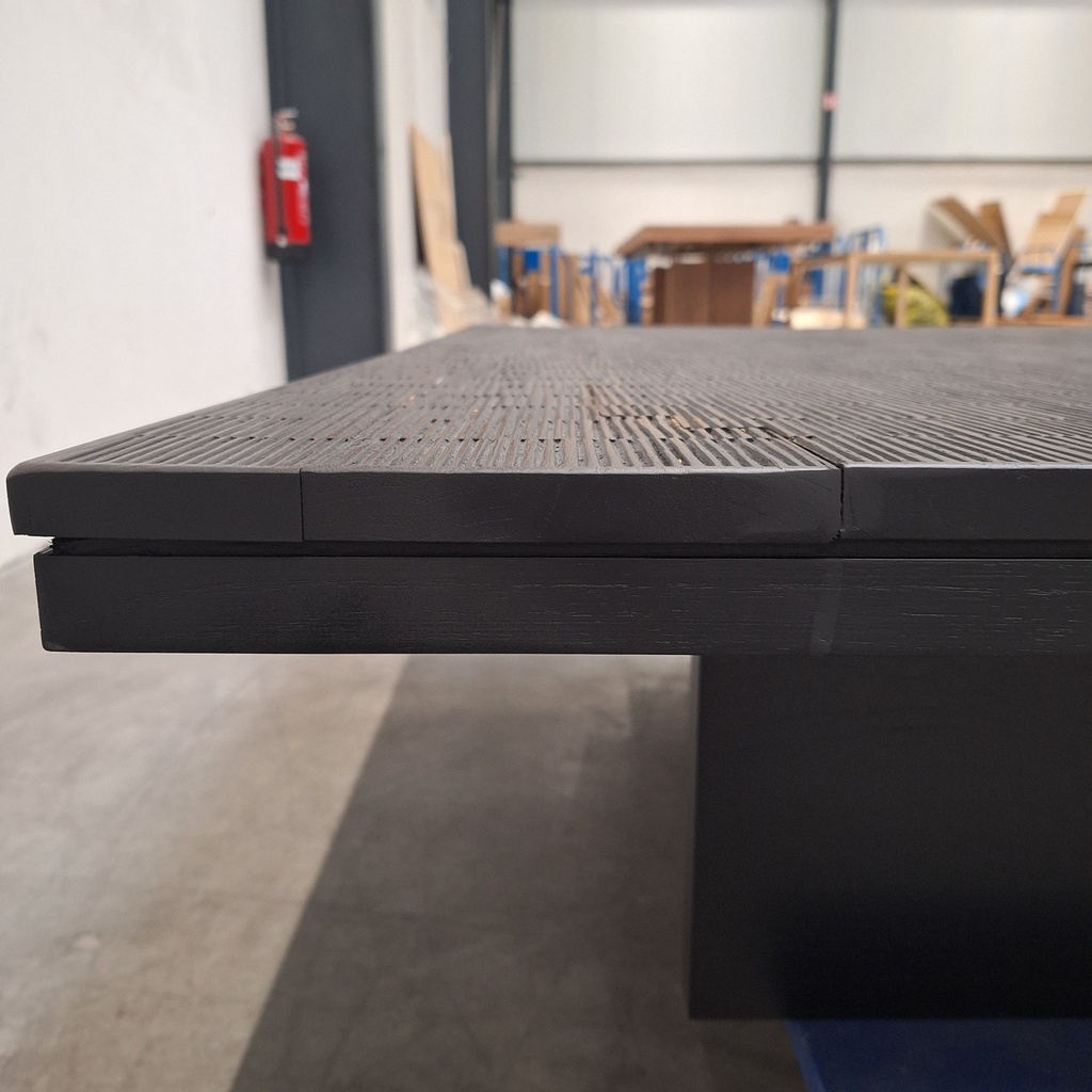 Grooves coffee table
