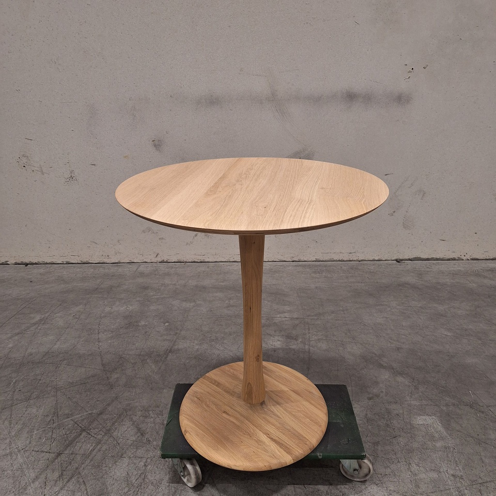 Torsion dining table