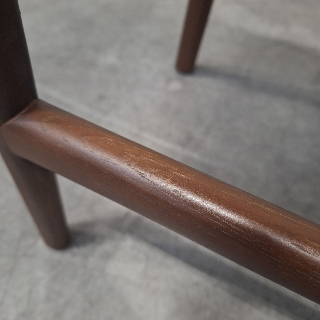 Osso counter stool