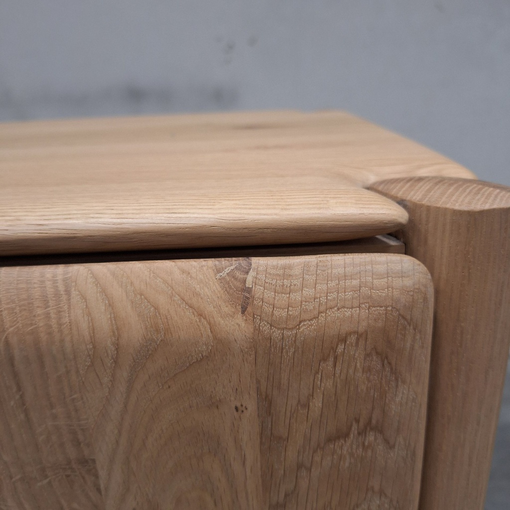 PI sideboard