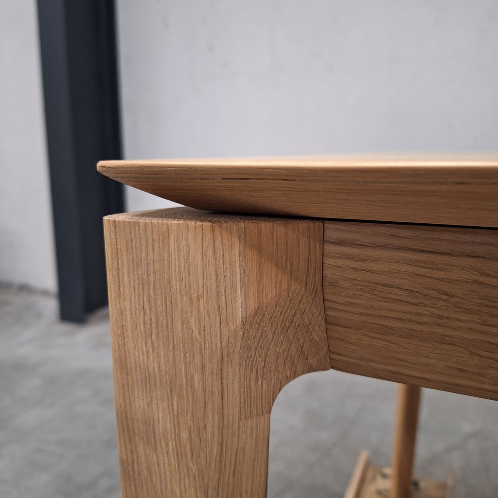Bok dining table