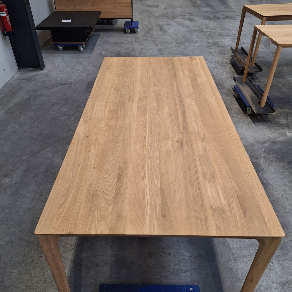 Bok dining table