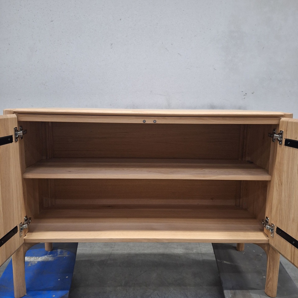 PI sideboard