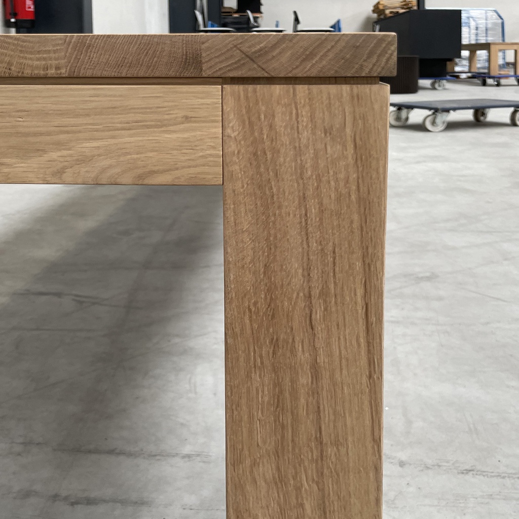 Straight bench