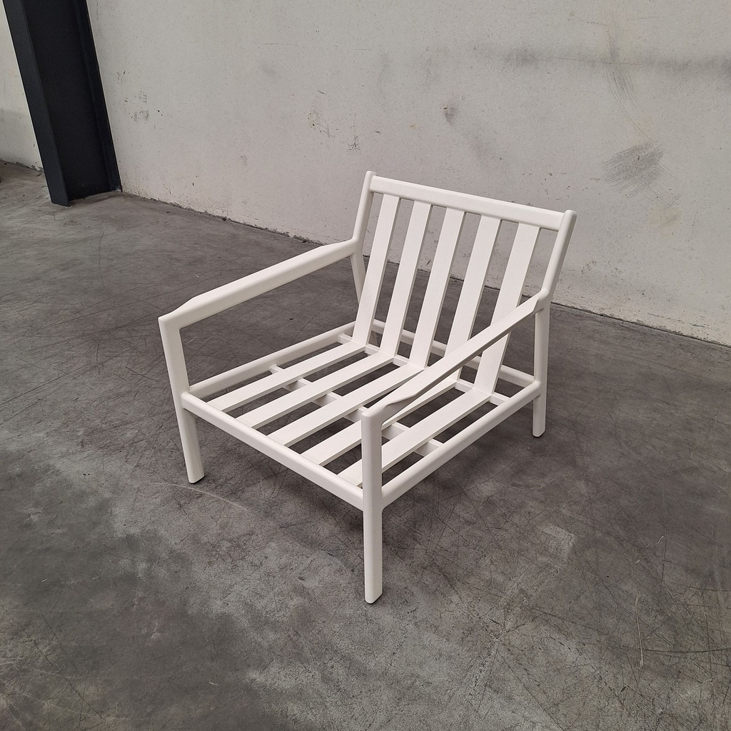 Jack outdoor lounge chair frame