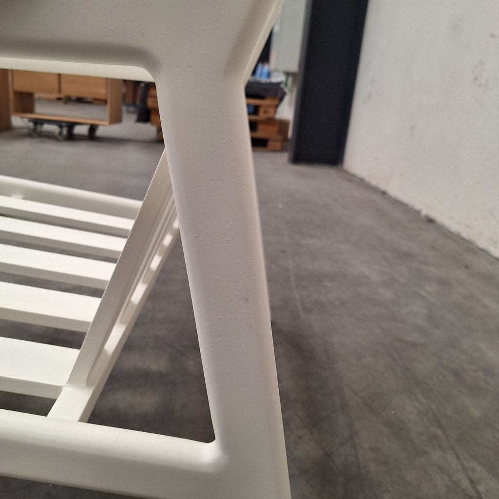 Jack outdoor lounge chair frame