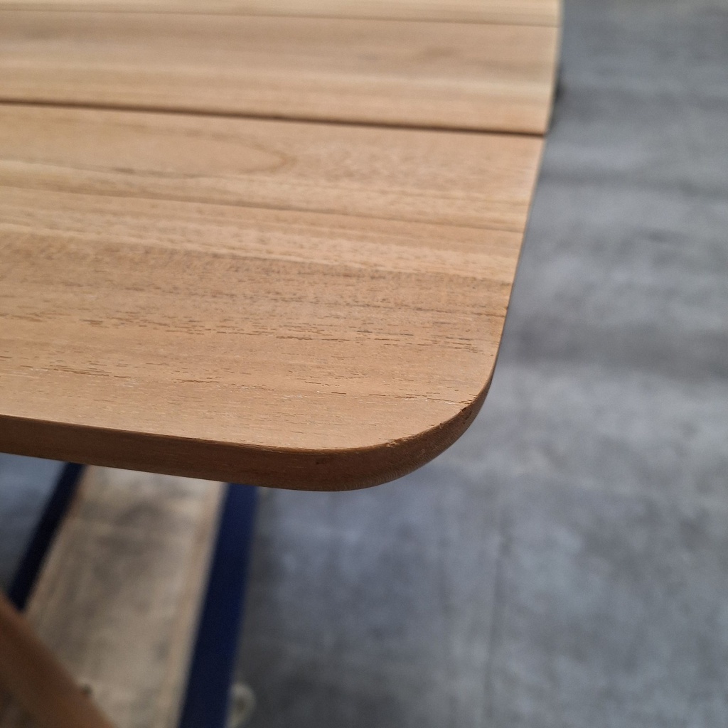 Mikado outdoor dining table