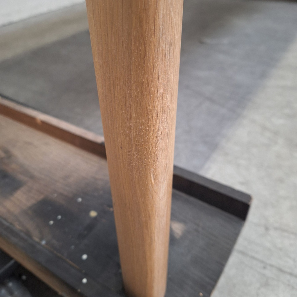 Bok extendable dining table