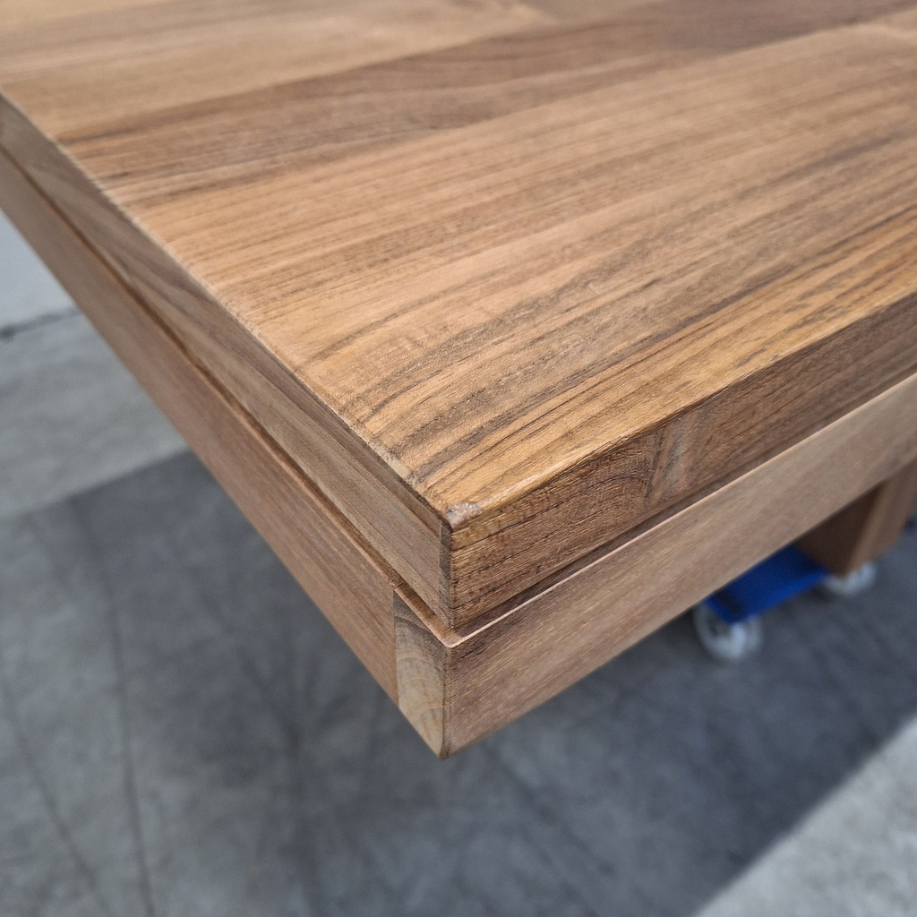 Double extendable dining table
