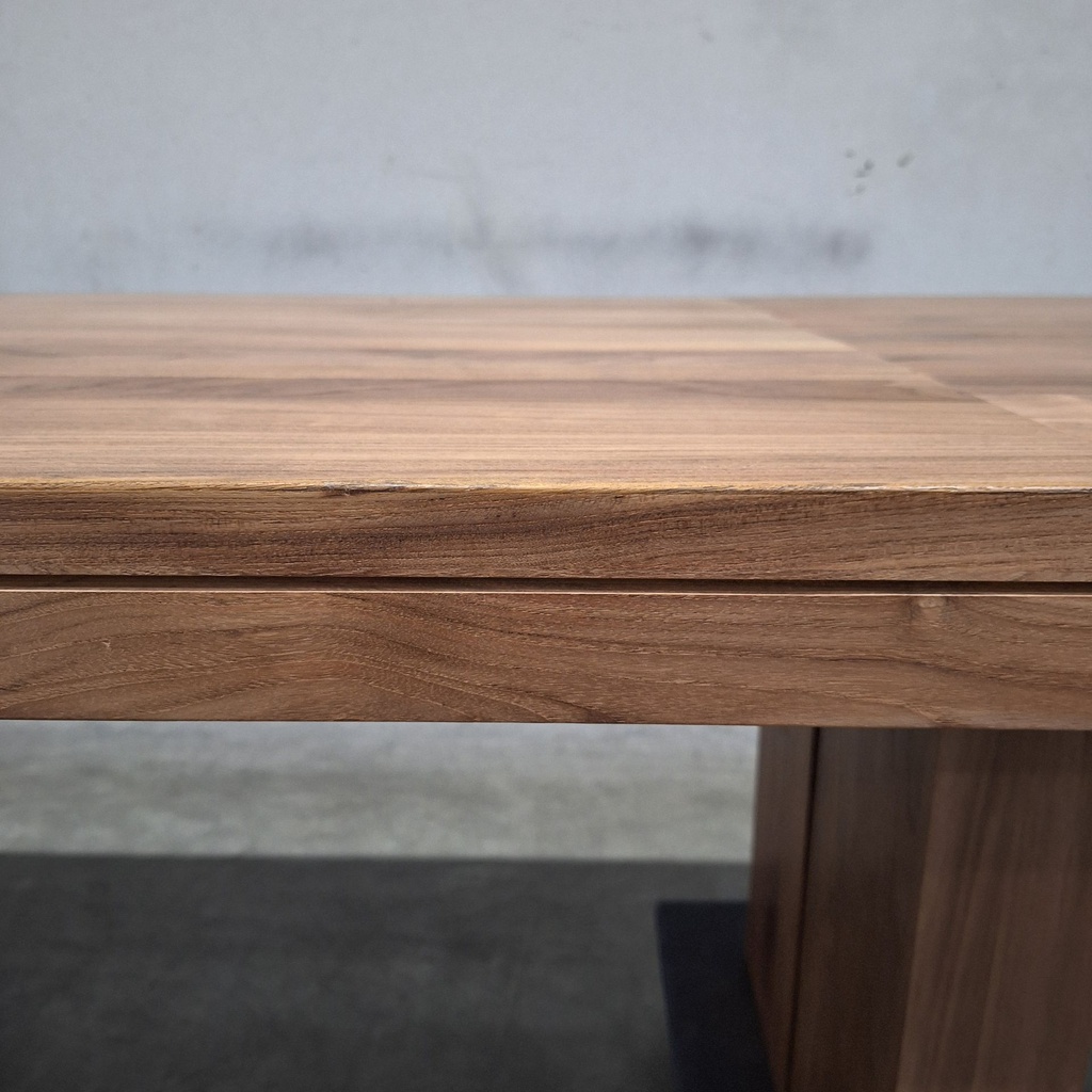 Double extendable dining table