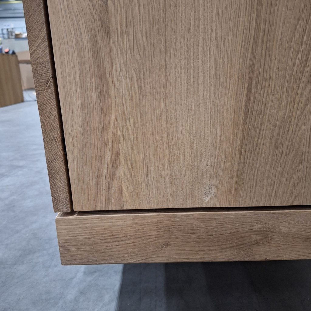 Burger sideboard
