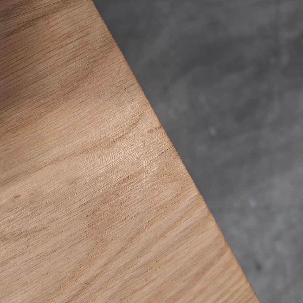 Bok dining table