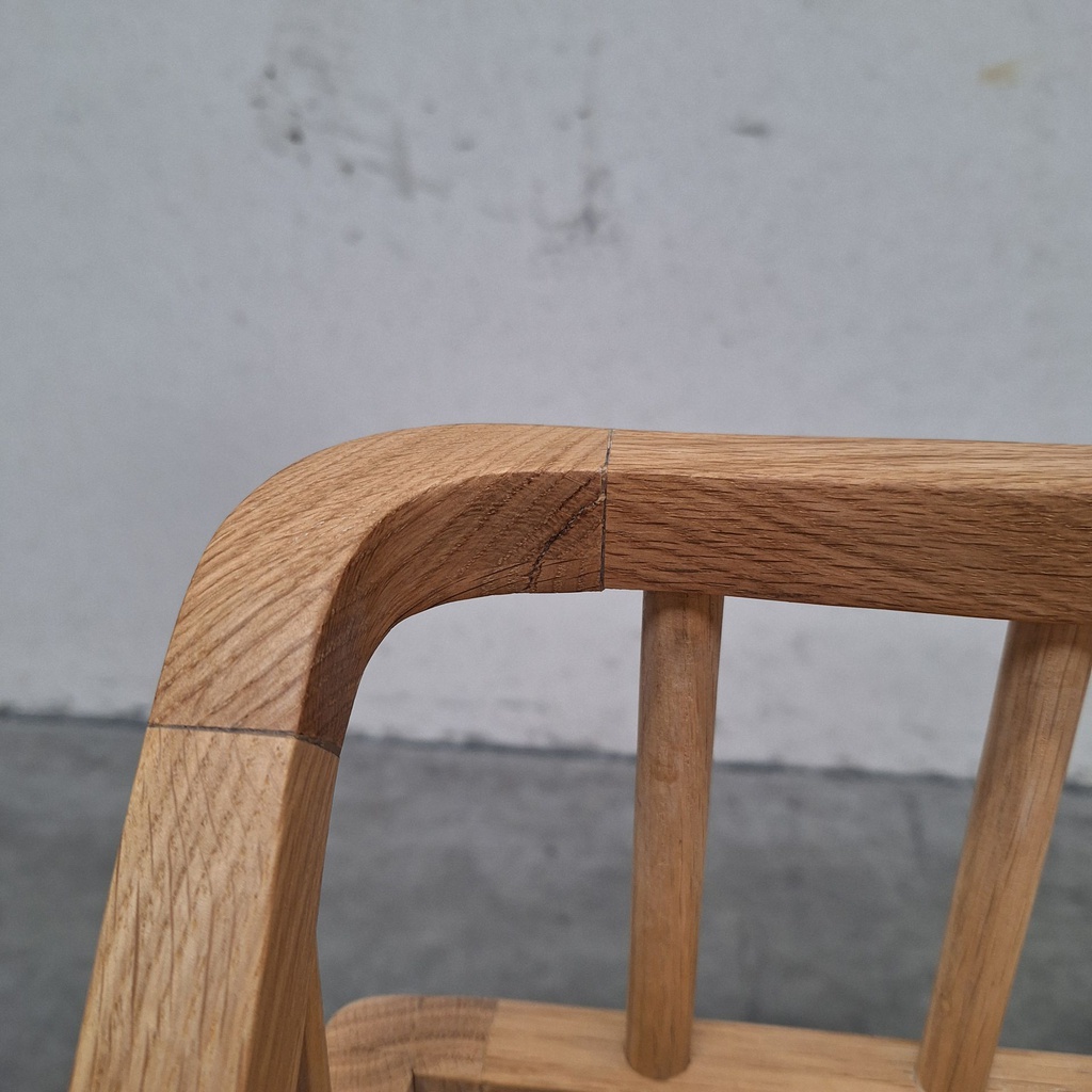 Spindle bench