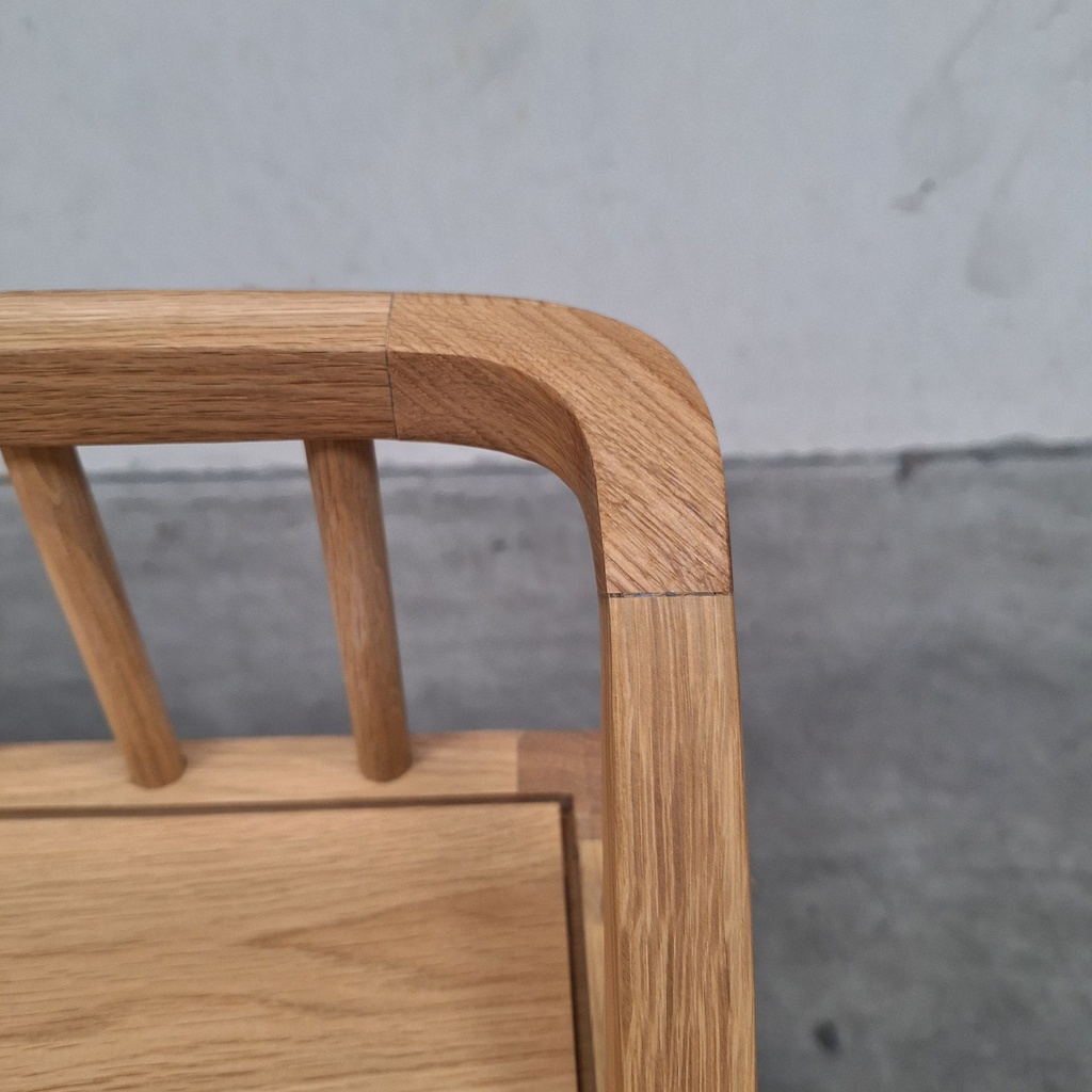 Spindle bench