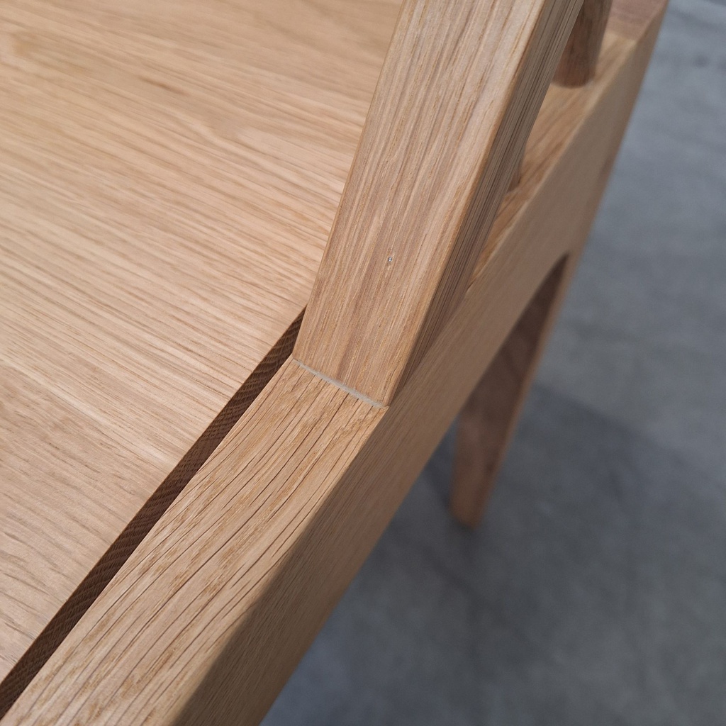 Spindle bench
