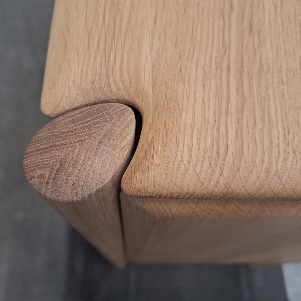 PI sideboard