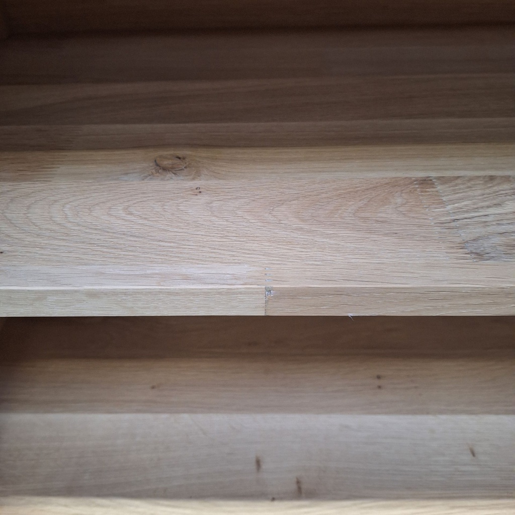 PI sideboard