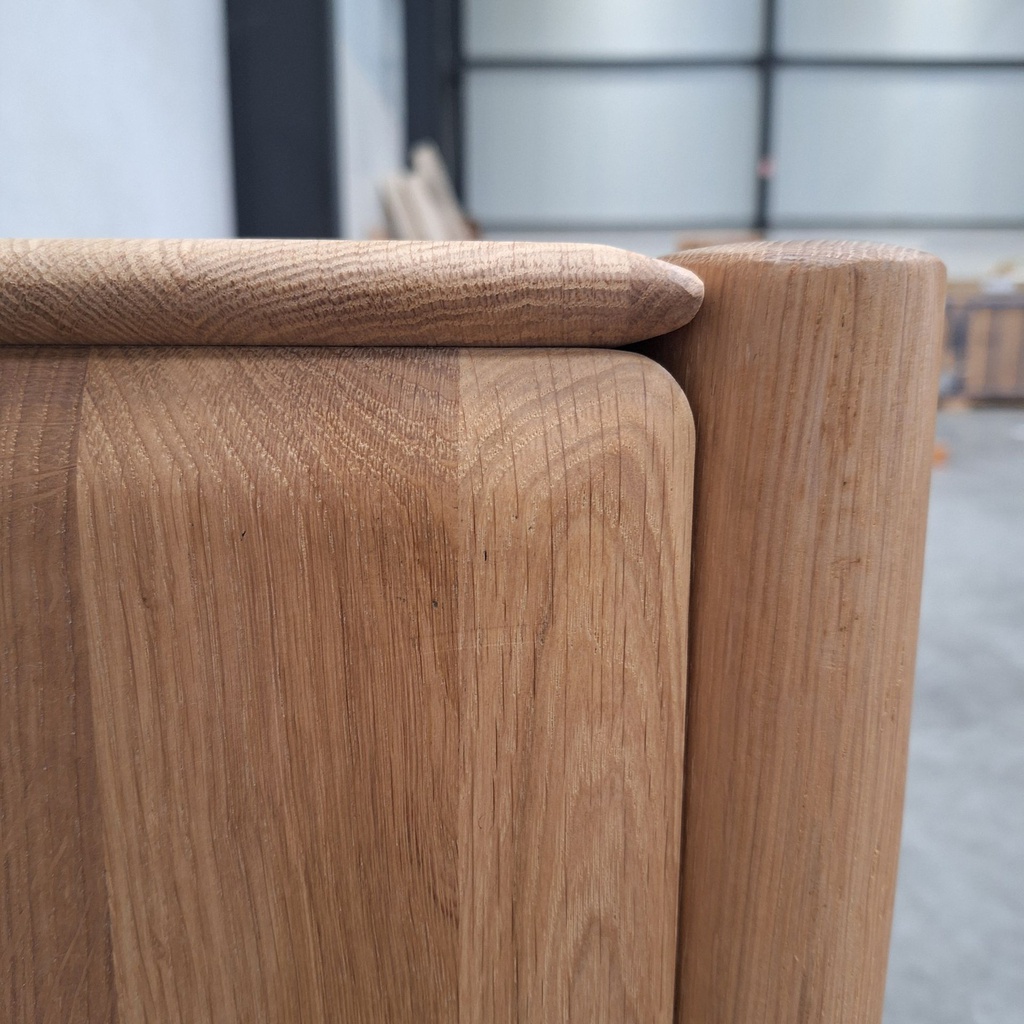 PI sideboard