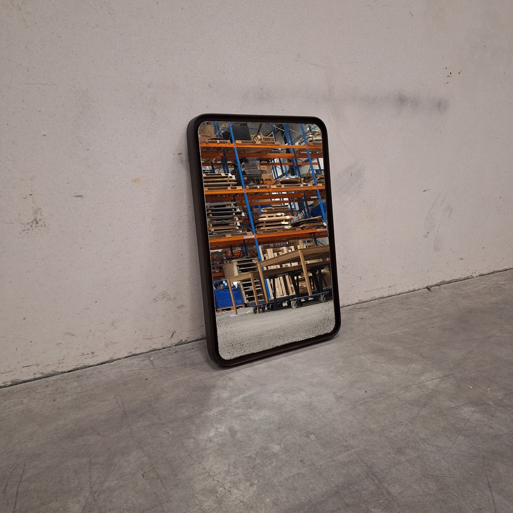 Edge wall mirror