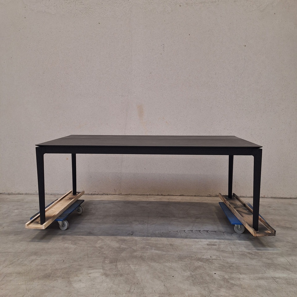 Bok dining table