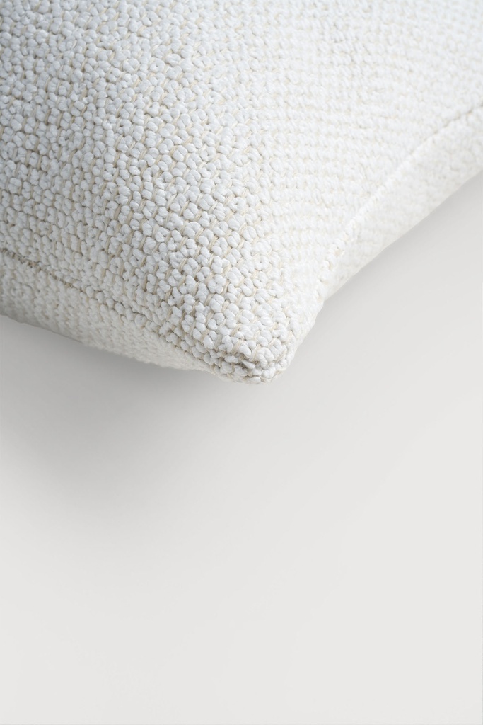 Nomad outdoor cushion TEMPLATE