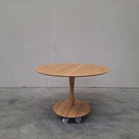 Torsion dining table