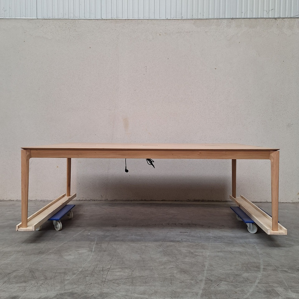 Bok cowork desk