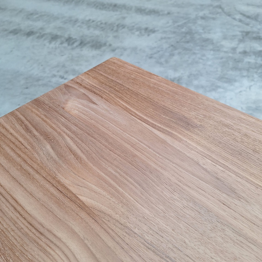 Bok extendable dining table