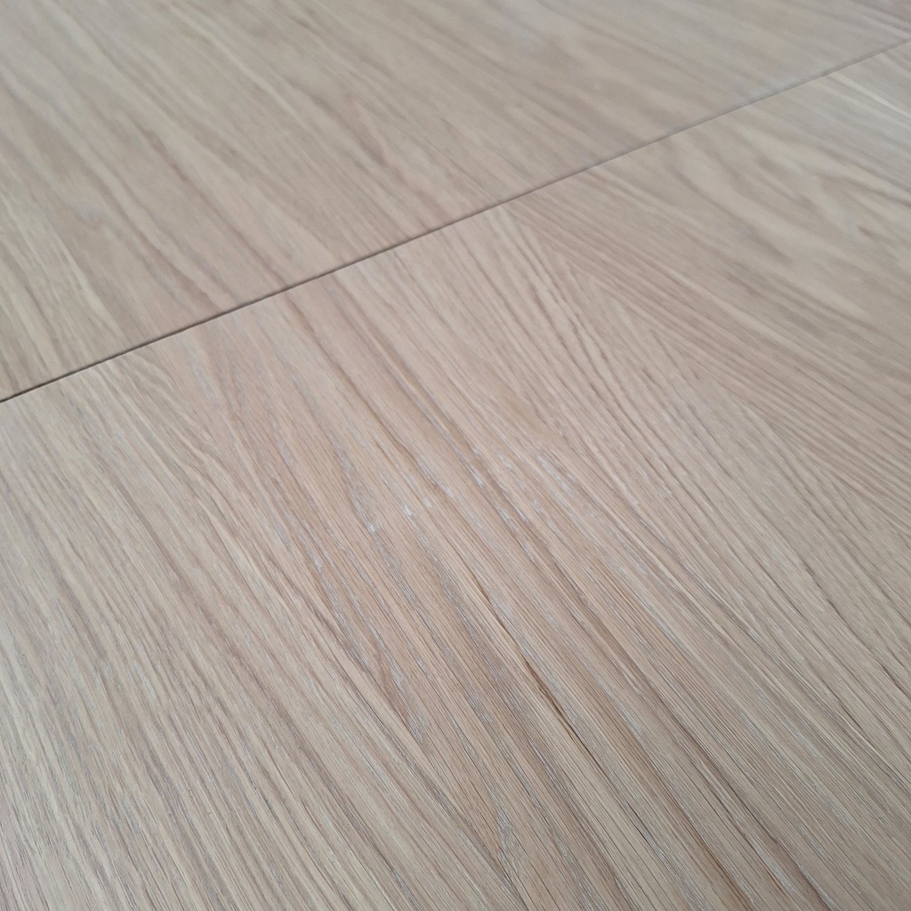 Bok round extendable dining table