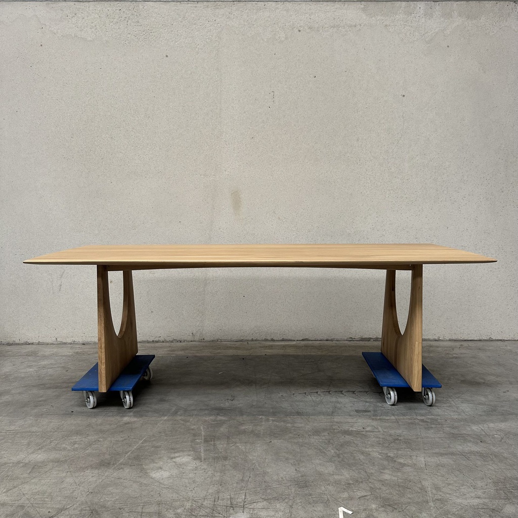 Geometric dining table - 250cm