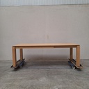 Slice extendable dining table
