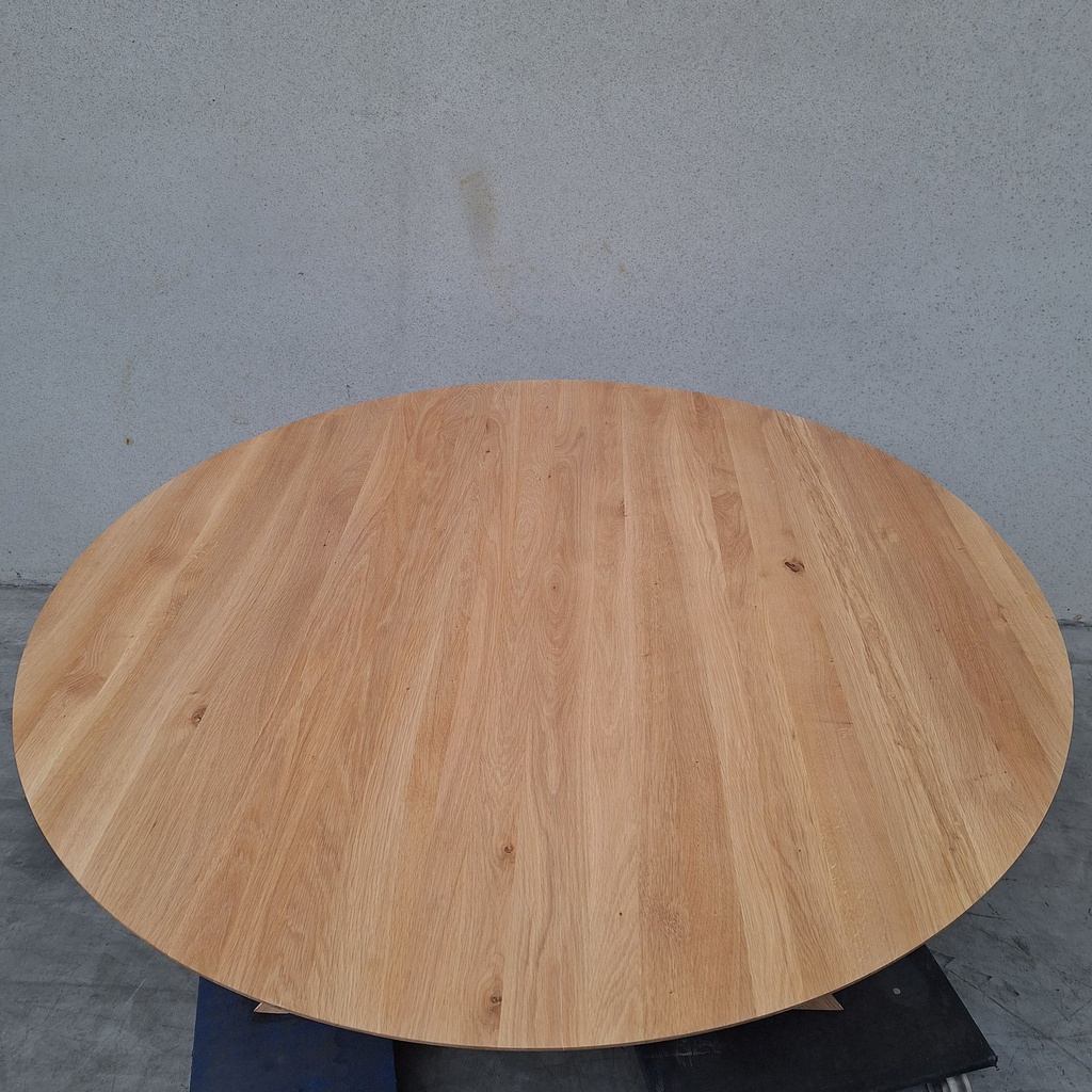 Circle dining table - 163cm