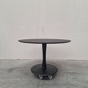 Torsion dining table - 127cm