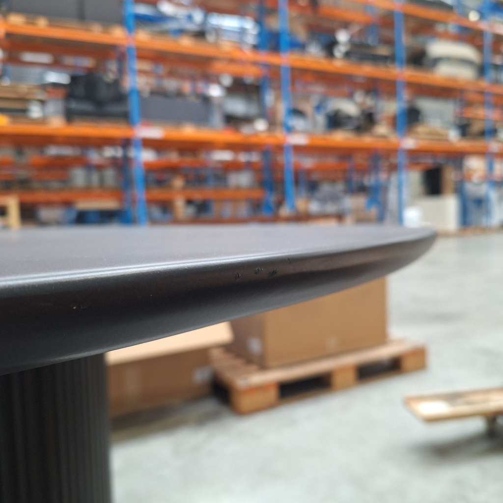 Roller Max dining table - 150cm