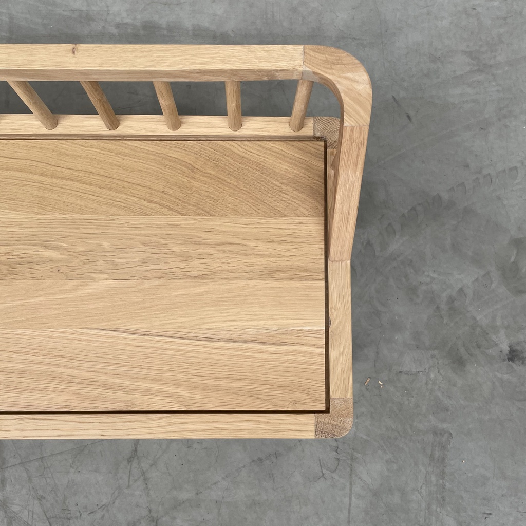 Spindle bench