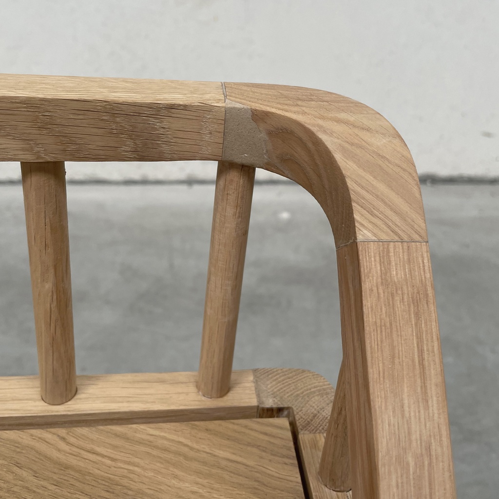 Spindle bench