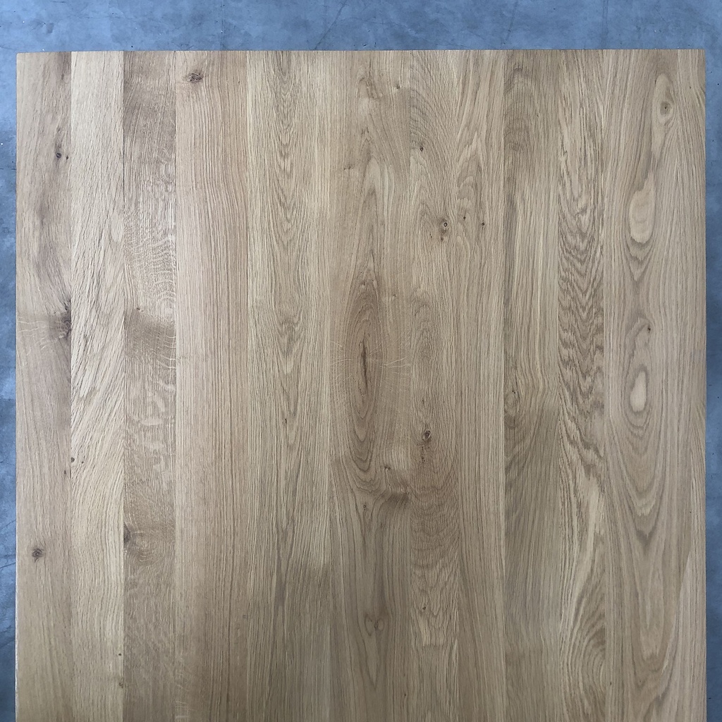 Slice dining table