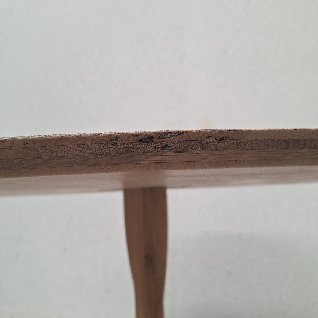 Torsion dining table - 127cm