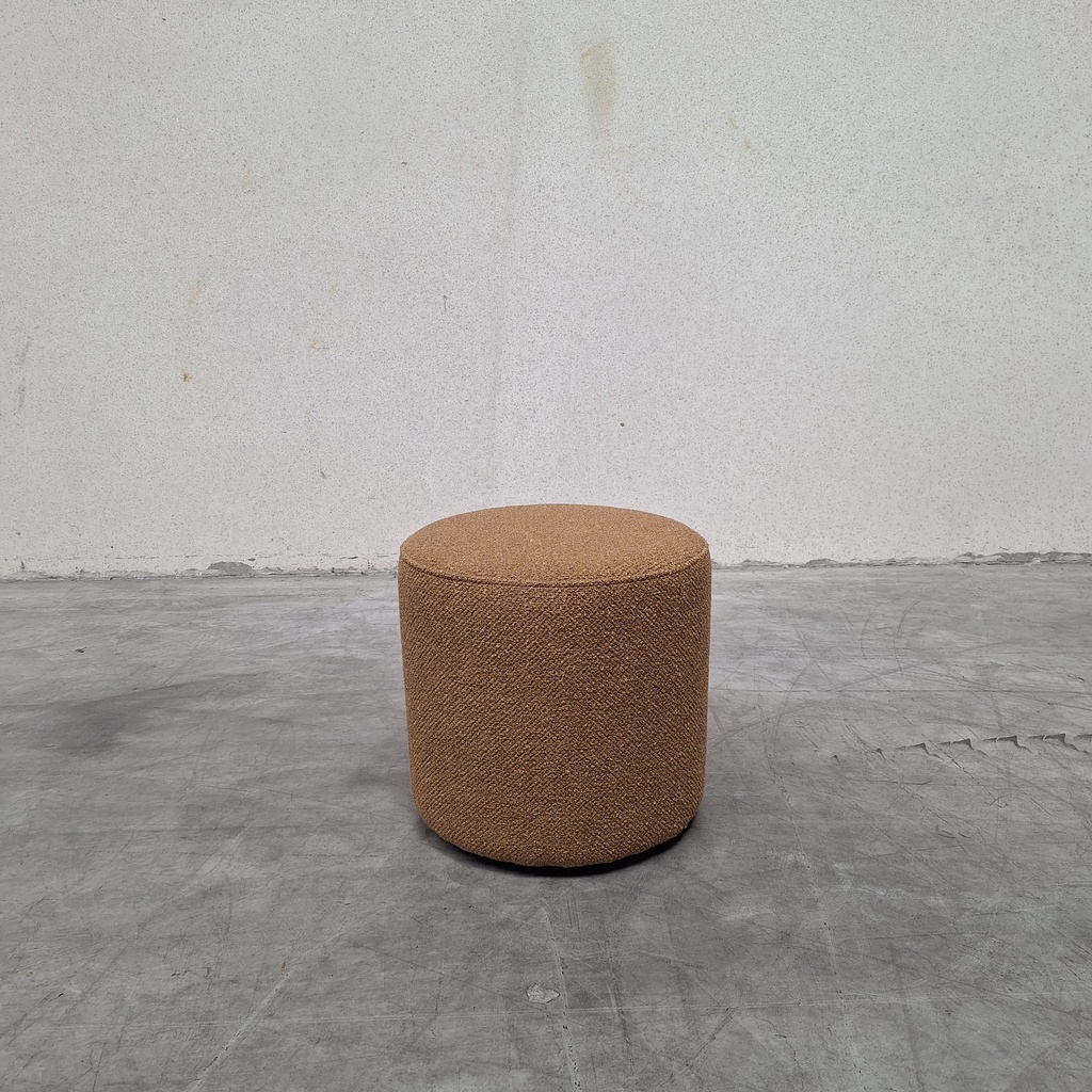Barrow pouf