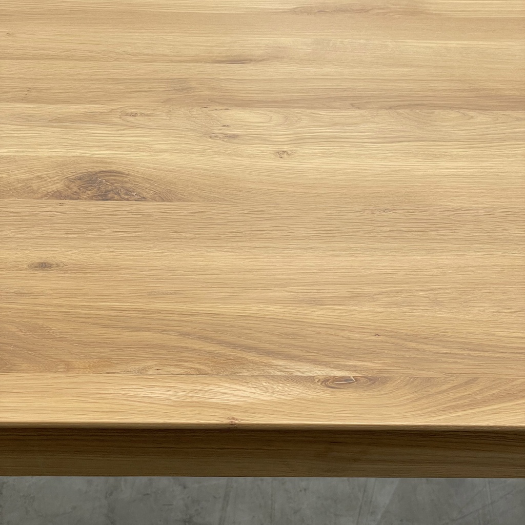 Slice extendable dining table