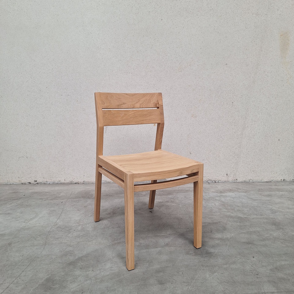 EX1 dining chair